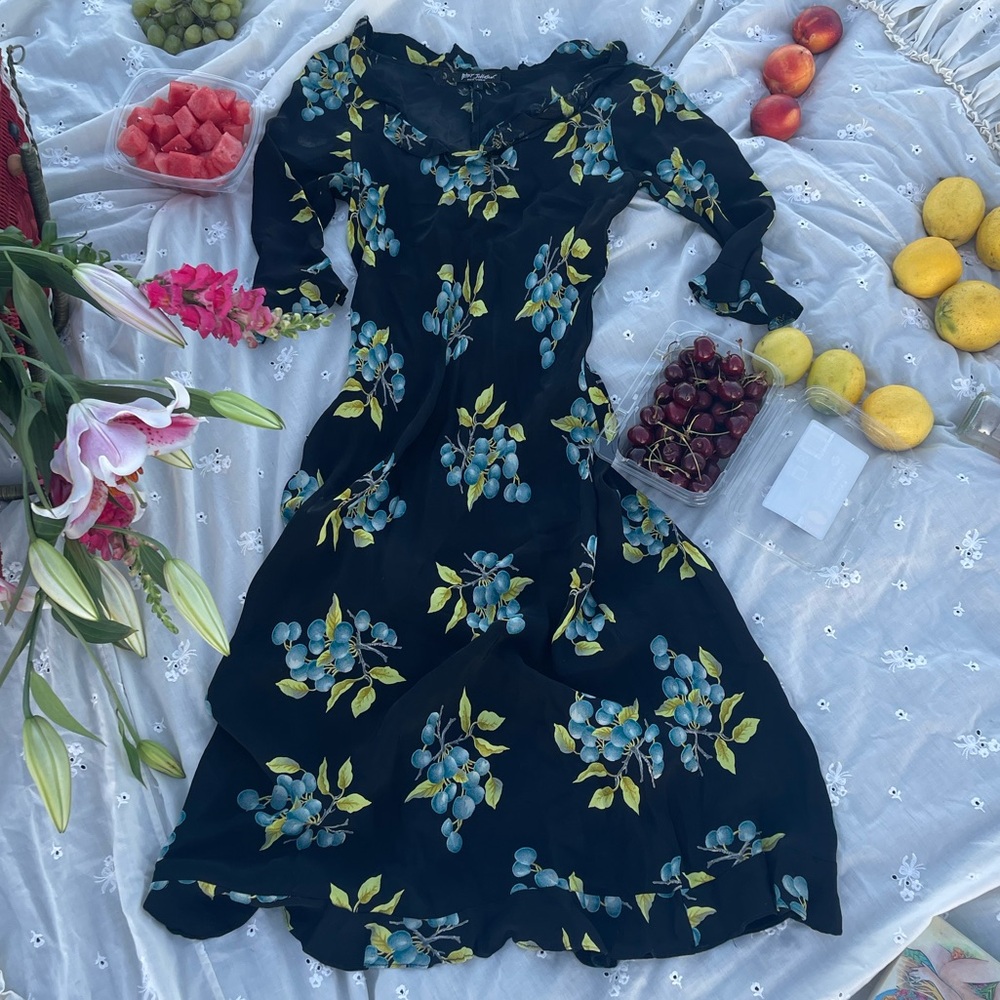 90s Betsey Johnson berry fruit dress in perfect condition size L but can fit S/M